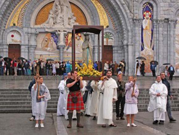 Carrying the Virgin Mother