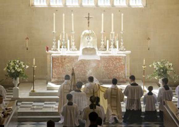 Incensing the Blessed Sacrament in Blackfriars