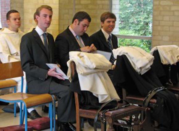 Clothing of novices 2007